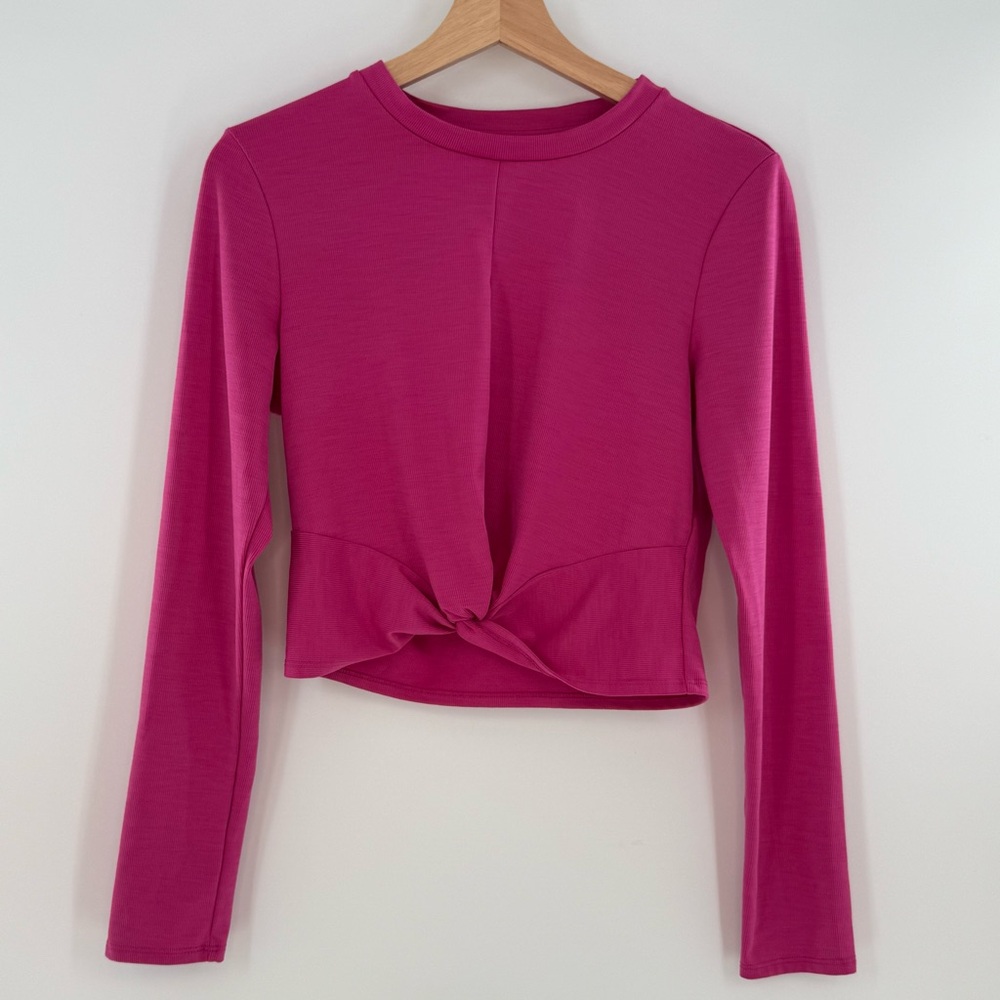 Beyond Yoga Heather Rib Groove Cropped Top Bright Beet Size Medium